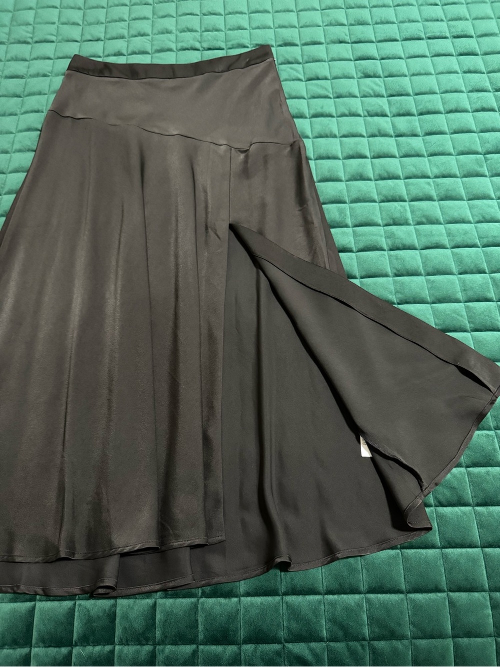 Banana Republic Black Slip Skirt - Picture 4 of 8